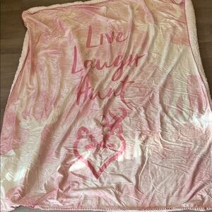 Browning Brand very soft Sherpa blanket 50”x60” Live/Laugh/Hunt